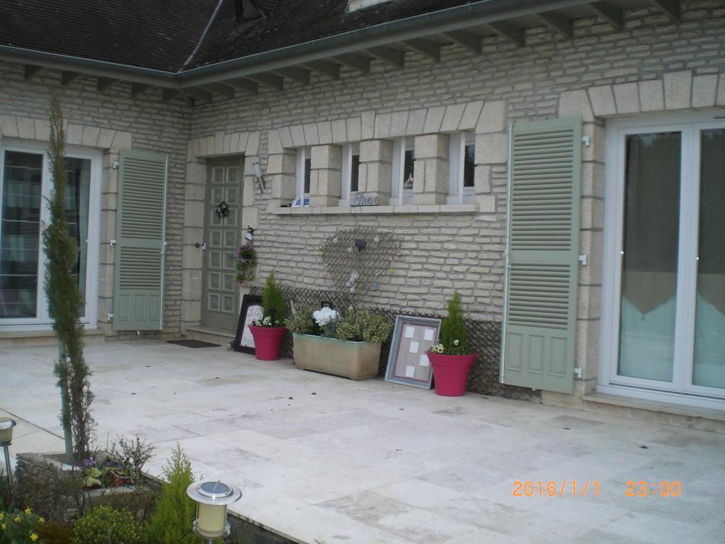 Chambres d'Hôtes Le Clos des Senteurs Malemort Exterior foto